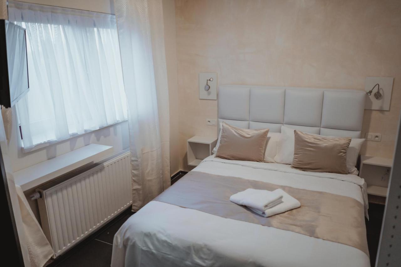 Hotel Onyx Expo Jette Eksteriør billede