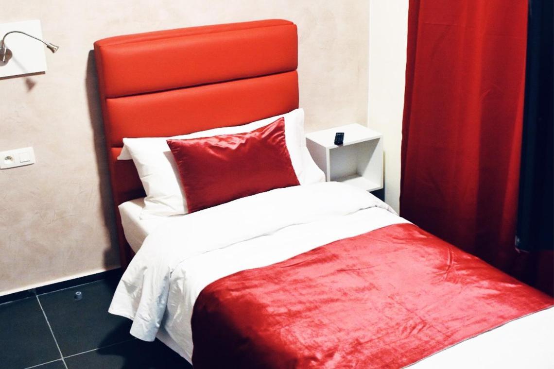 Hotel Onyx Expo Jette Eksteriør billede