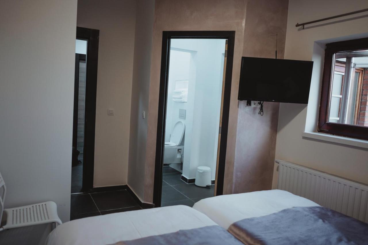 Hotel Onyx Expo Jette Eksteriør billede