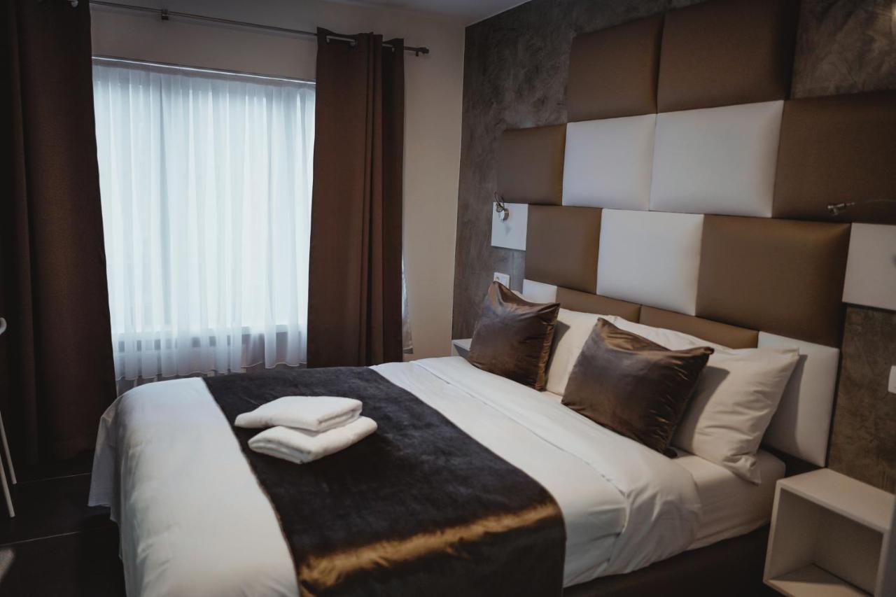 Hotel Onyx Expo Jette Eksteriør billede